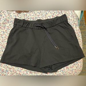 Lululemon On The Fly Short